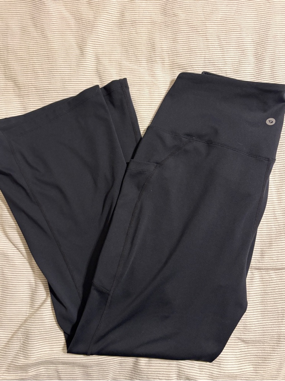 Baleaf Women's High-Waisted Petite Flare Yoga Pants - Picture 6 of 7